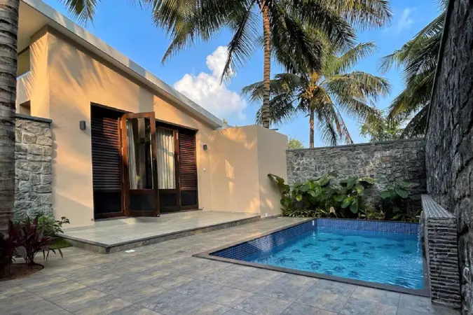 Private Pool Room